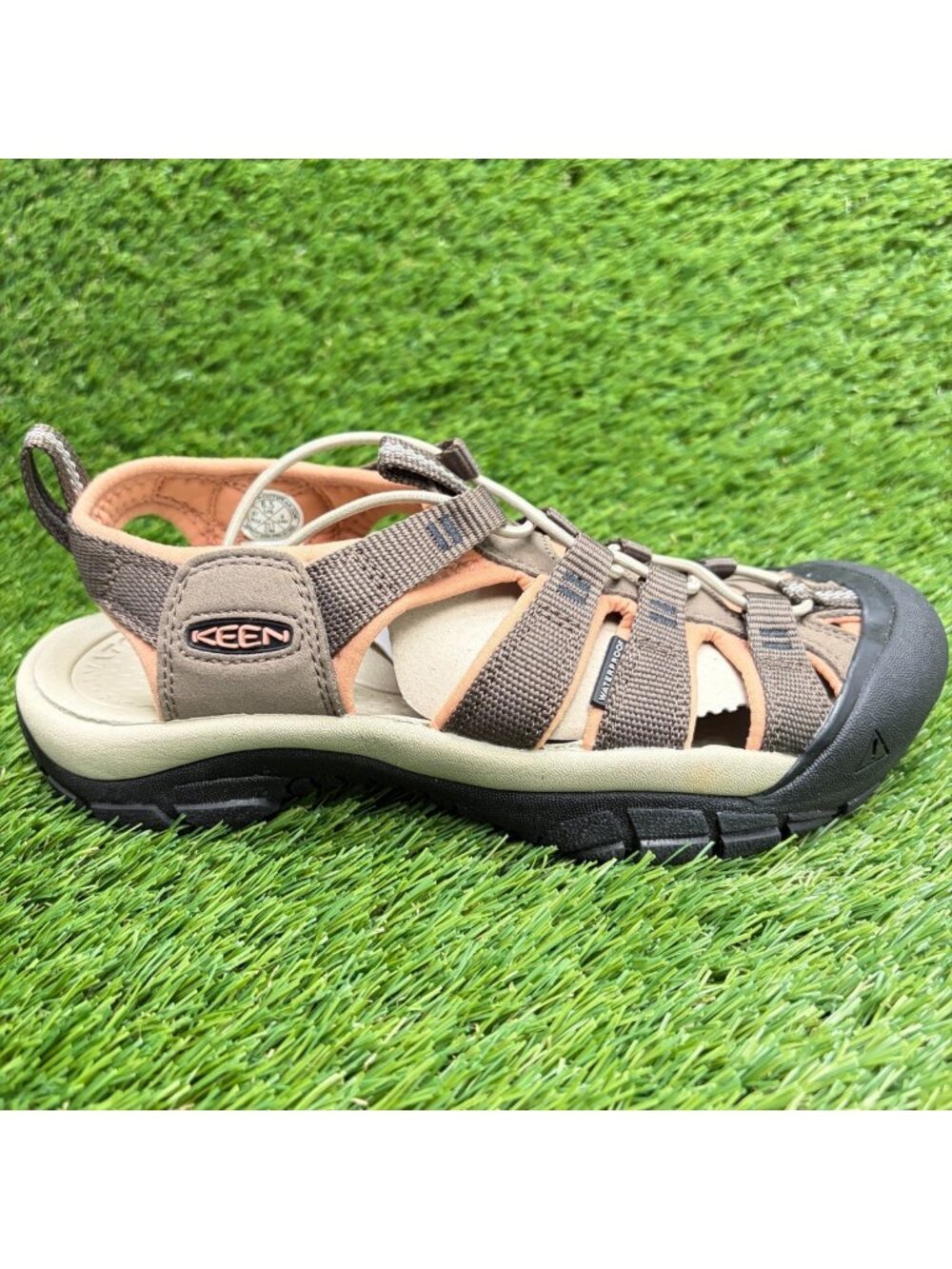 Keen Newport H2 Womens Size 6.5 Brown Beach Outdoor Waterproof Hiking Sandals